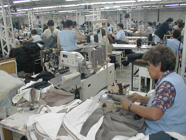 El Mtess establece alianza para generar empleos en el rubro textil