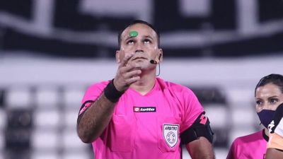 Juliadoza responde a Garnero, que criticó su peso