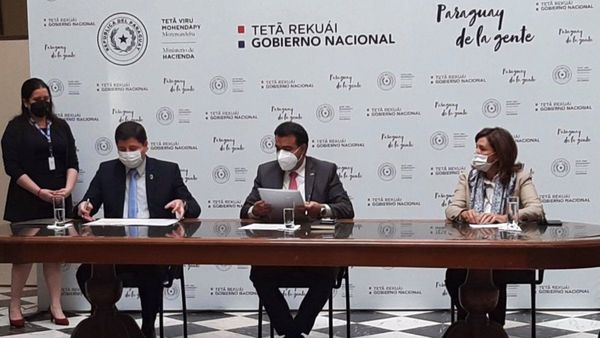 Hacienda firma convenio para otorgar créditos a mipymes