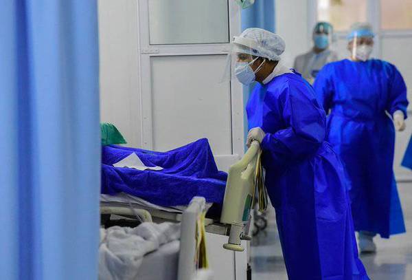A senadores no parece preocuparles aumento de casos de Covid y postergan pago a sanatorios privados - ADN Digital