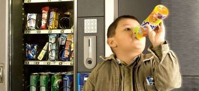España prohibirá la publicidad de dulces dirigida a niños y niñas