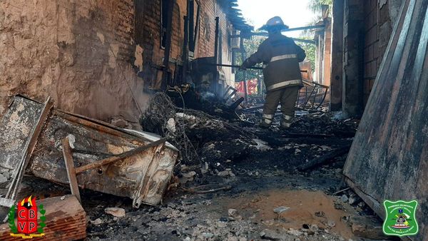 Nueve perritos murieron en incendio de vivienda en Ñemby