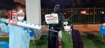 Diario HOY | Perú incentiva vacunación de adolescentes con temática de Halloween
