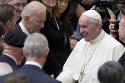 Cancelan transmisión del papa Francisco recibiendo a Joe Biden