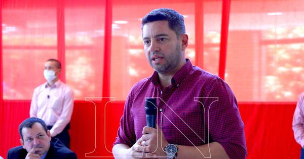 La Nación / Pedro Alliana anuncia expulsión de afiliados