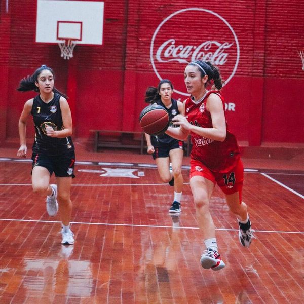 Desempatan Félix Pérez-Queens en la Liga Femenina de Básquetbol - Polideportivo - ABC Color