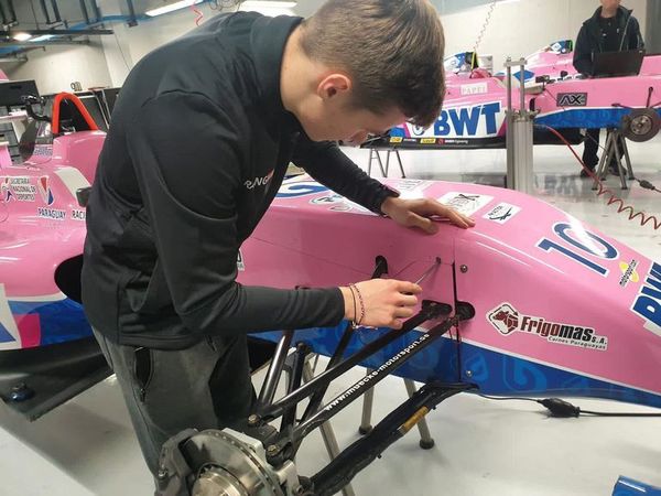 Duerksen se despide de la F4 en Monza - Automovilismo - ABC Color