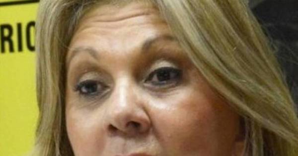 La Nación / Suman las quejas contra Registros