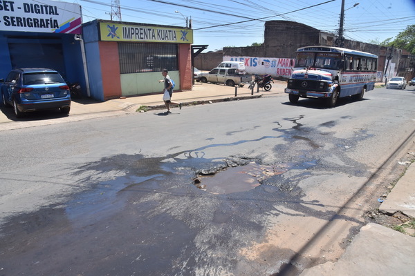 Fernandinos exigen reparar calles y eliminar los vertederos clandestinos