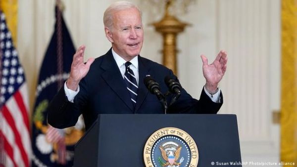Joe Biden llegó al Vaticano para encontrarse con el papa Francisco