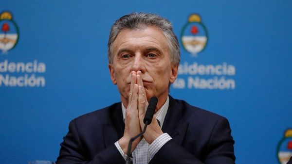 Fernández releva a Macri de guardar secreto por presunto espionaje