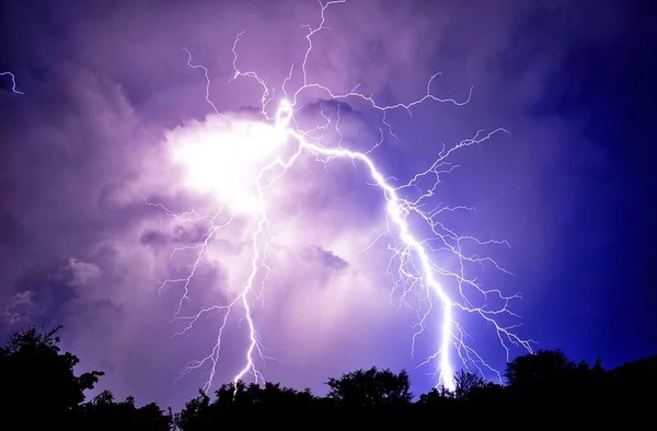 Caída de rayos: Recomendaciones y prevenciones ante lluvias y tormentas eléctricas