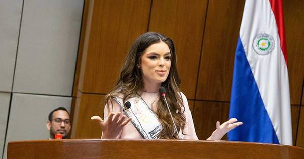 La Nación / Nadia Ferreira en la Cumbre Nacional de Jóvenes por el Clima