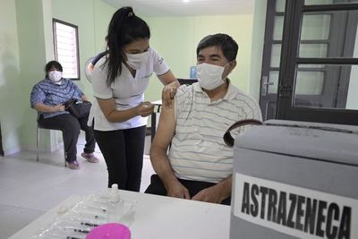 Salud sin plan “B” ante inminente vencimiento de vacunas Astrazeneca  - Nacionales - ABC Color