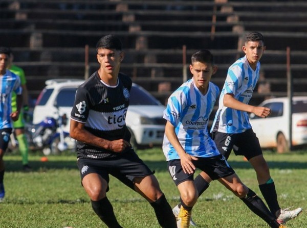 Así se disputó el duodécimo capítulo en la Sub 16 - APF