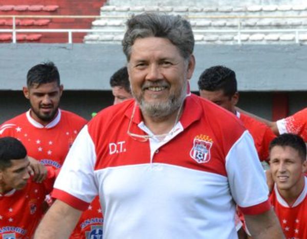 El paraguayo Bobadilla debutará como técnico en Guatemala frente al campeón - Fútbol Internacional - ABC Color