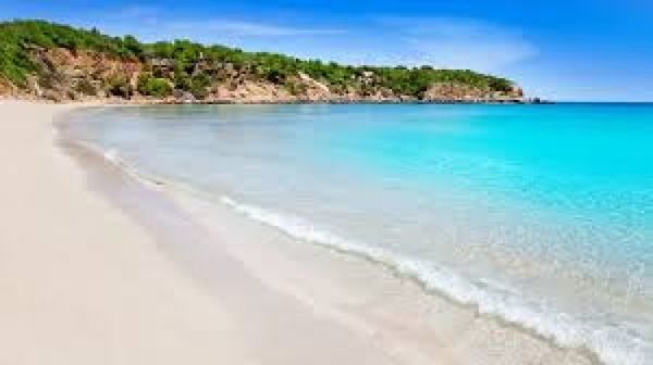 Encuentran el cuerpo sin vida de una paraguaya en una playa de Ibiza