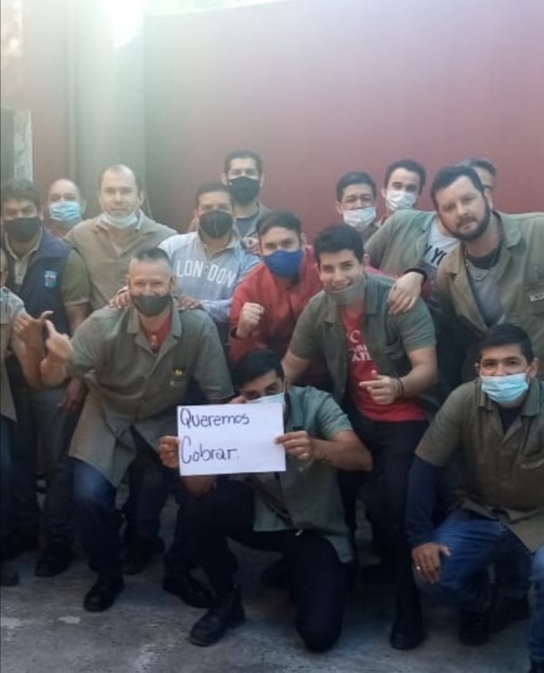 Denuncian a Farmacias Kaneko por demoras en pago de salarios y no pago de IPS | OnLivePy
