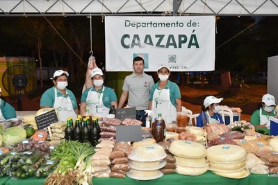 Productores de Caazapá participaron en feria agropecuaria en la capital - Noticiero Paraguay