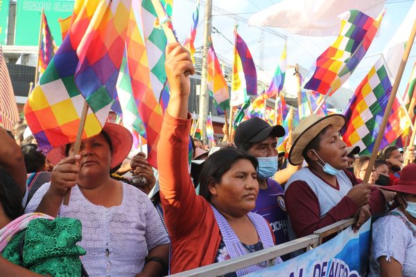 Varios sectores bolivianos convocan a un paro indefinido desde el 8 de noviembre - MarketData