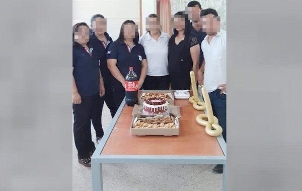 Crónica / GLOBOS “VIRILES”. ¡Oikomi despedida de soltera en el aula!