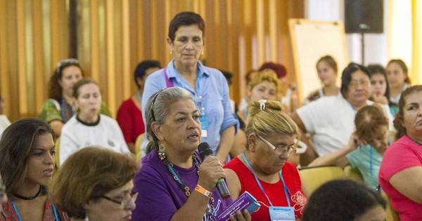 La Nación / Postulación política de mujeres subió 2%