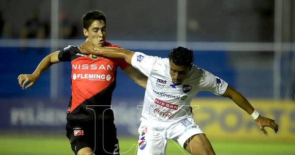 La Nación / River cada vez se hunde más