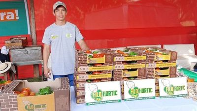 Tercera edición de Expo Tomate se desarrolla con éxito en Santa Rosa