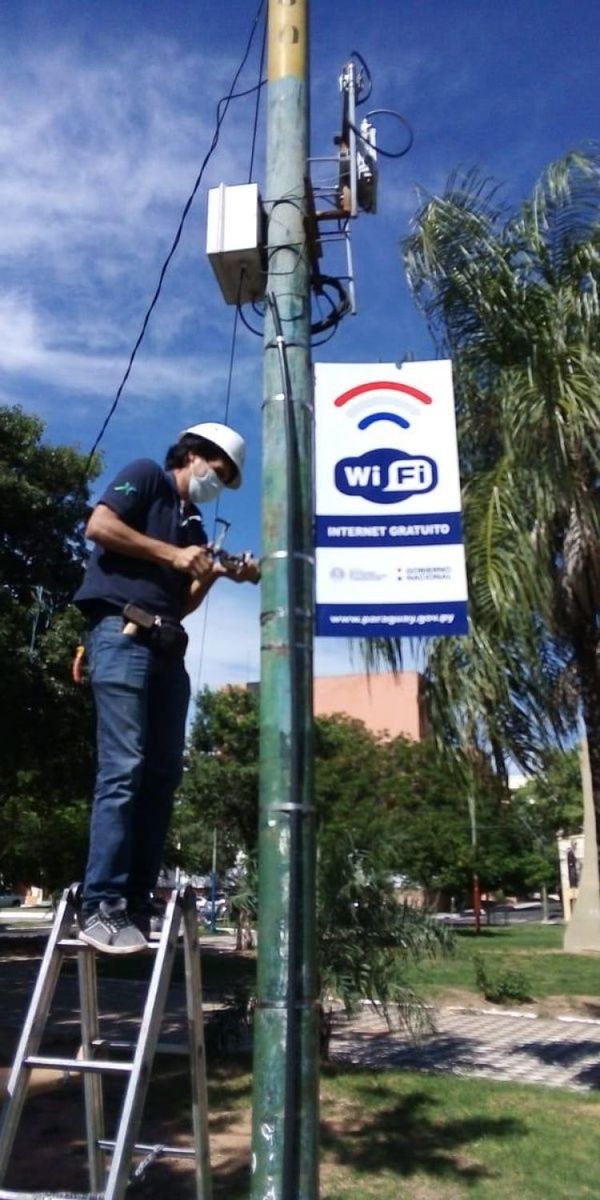 Mitic ampliará puntos de acceso gratuito a internet a 430 plazas del país