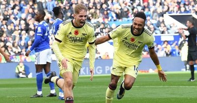 Arsenal derrota al Leicester y prosigue su escalada en la Premier League