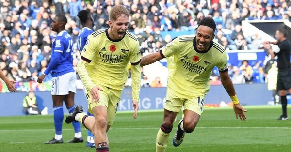 Arsenal derrota al Leicester y prosigue su escalada en la Premier League
