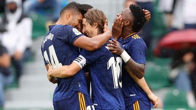 Con doblete de Vinicius, Real Madrid derrota al Elche y vuelve a ser líder