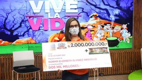 ¡Suertuda!: Ganó 2.000 millones y una casa con Telebingo Triple