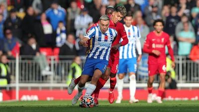 Un gran Brighton sorprende al Liverpool