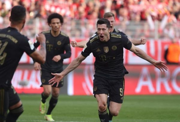Lewandowski consuela al Bayern