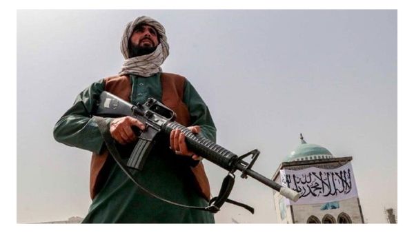 Talibanes presuntamente matan a dos personas por poner música en una boda