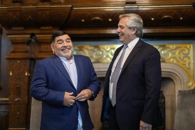 “Único y eterno”: Presidente de Argentina recordó a Diego Armando Maradona en su cumpleaños - Megacadena — Últimas Noticias de Paraguay