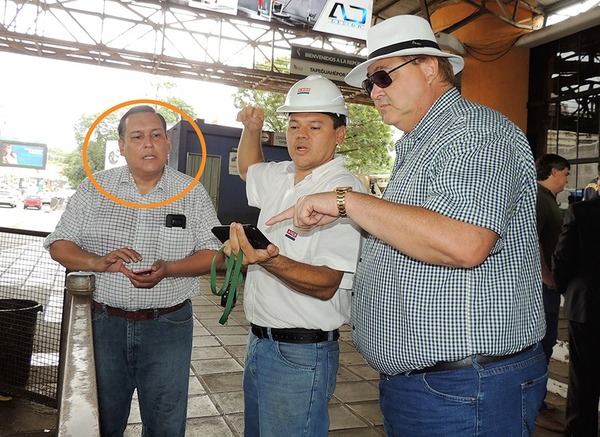 Gobernador PROMOCIONA obra AJENA al no tener que mostrar