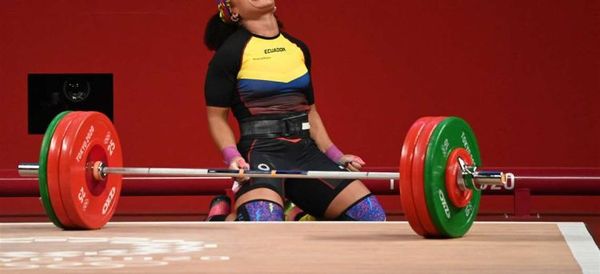 La ecuatoriana Neisi Dajomes hace historia con su medalla de oro en halterofilia
