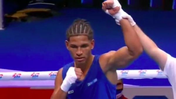 Diego Motoa avanzó a los octavos de final del Mundial de Boxeo