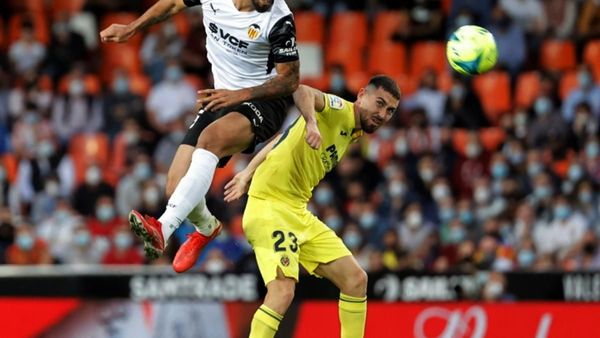 Madrid es líder, y el Valencia por fin gana