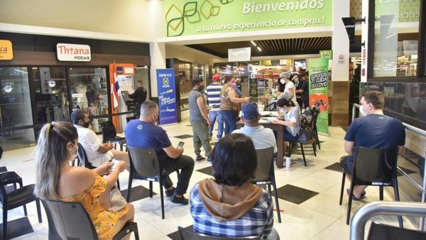 Covid-19: Arranca vacunación de primera y segunda dosis en el Hiperseis