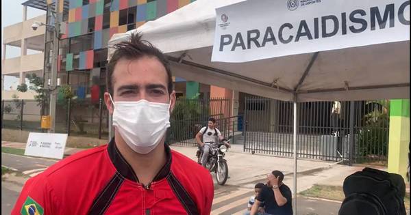La Nación / Cuadra del Deporte congrega a paracaidistas y otros atletas