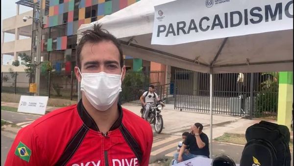 Cuadra del Deporte congrega a paracaidistas y otros atletas