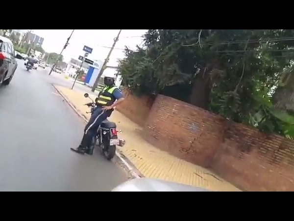 Pillado en plena acción | OnLivePy