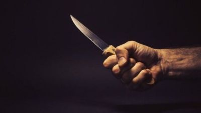 Imputan a joven que clavó a su abuelo por intervenir en pelea con su novia