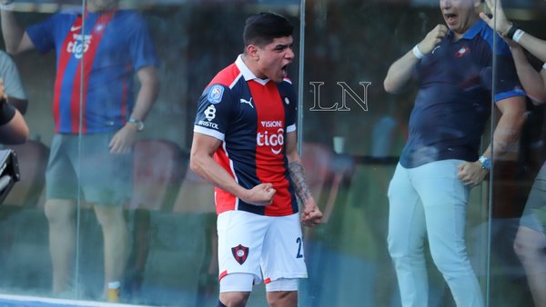 ¡Qué golazo! La obra de arte de Claudio Aquino en el clásico