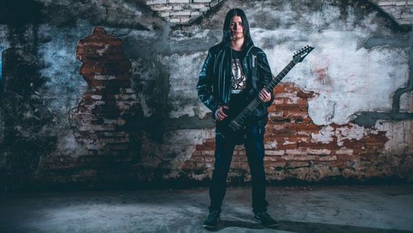 Joven paraguayo se destaca entre guitarristas de todo el mundo y gana concurso internacional