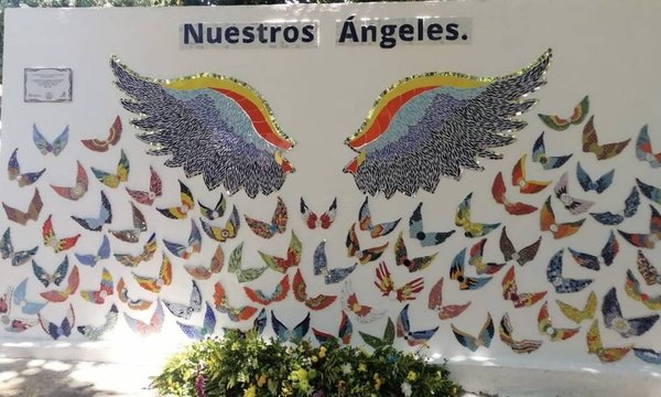 Crónica / Homenaje a víctimas del virus en el Ineram