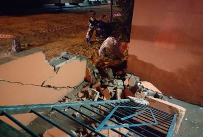 Motociclista de 18 años muere tras chocar contra una muralla